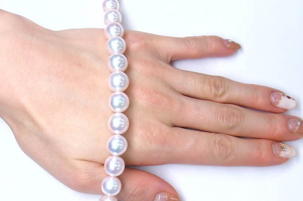 2015年度 希少な10mmオーロラ花珠真珠ネックレス – ゼネラル真珠株式会社